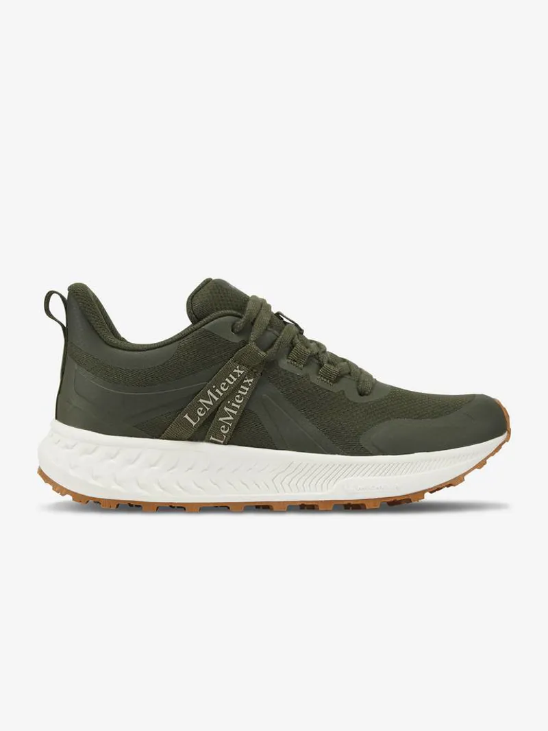 Cheap sale waterproof trainers